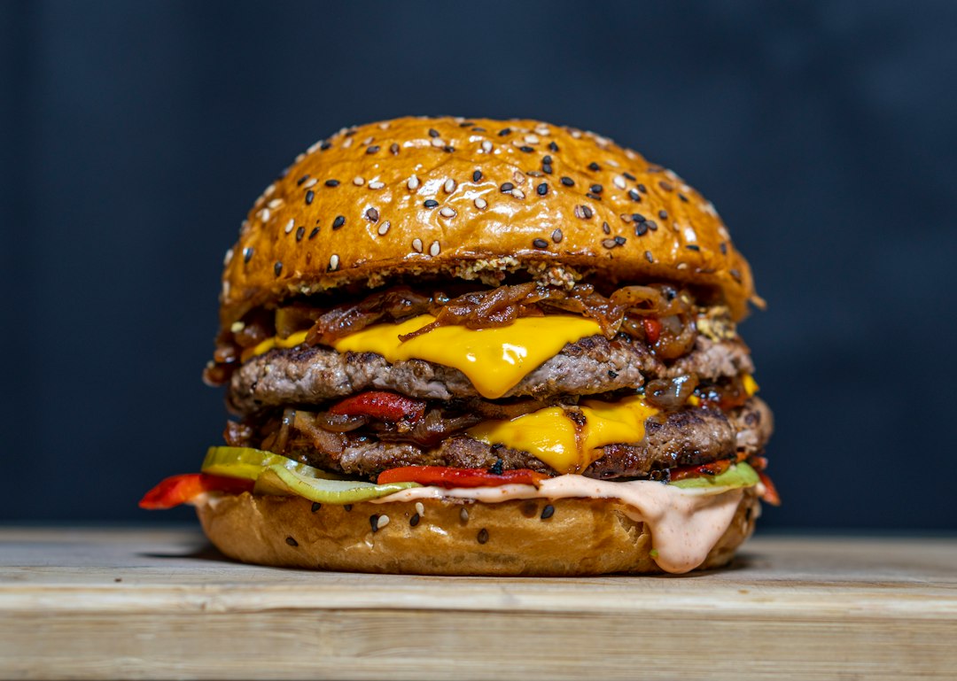 Services double-patty-cheeseburger-jh5xyk4rr3y